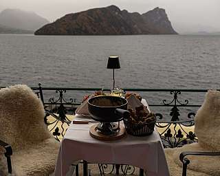 Fondue Schiff