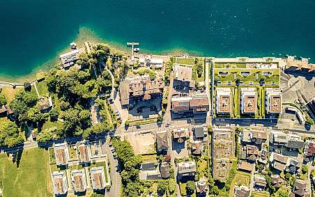 Luftaufnahme eines Küstengebiets