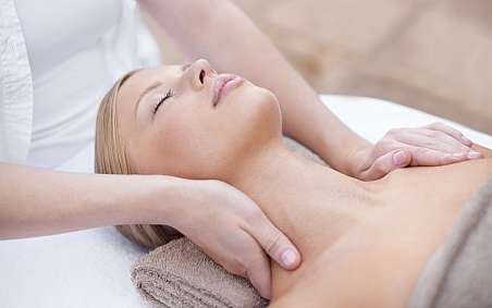 Relaxing massage treatment