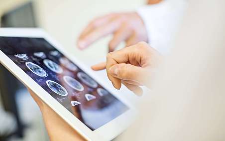 Medical imaging on tablet