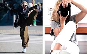 Eine Frau tanzt auf der Straße, die andere fotografiert sich selbst.